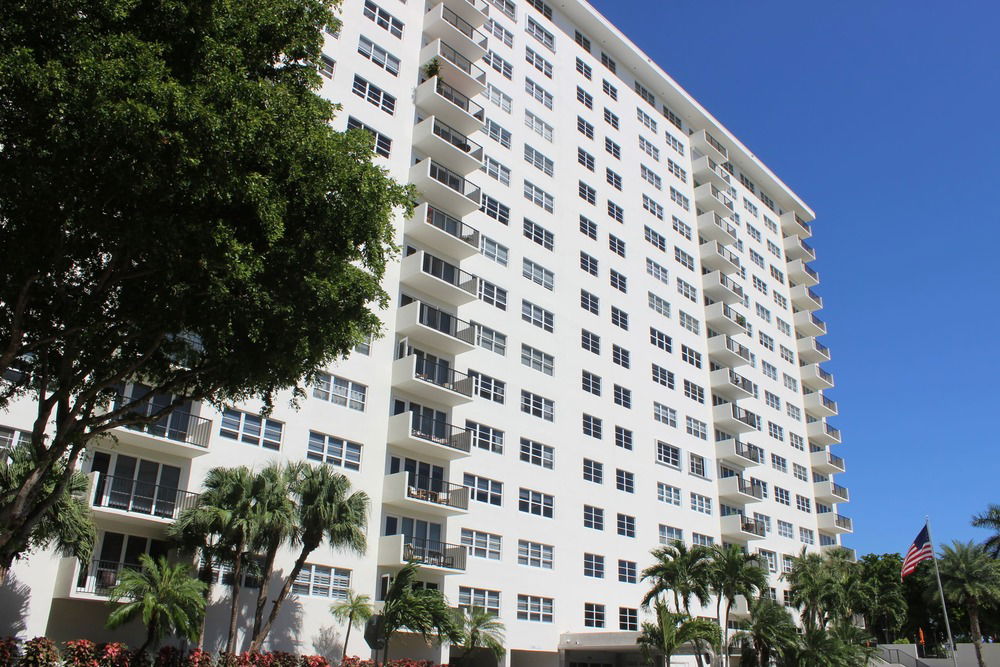 Essex Tower  photo 2